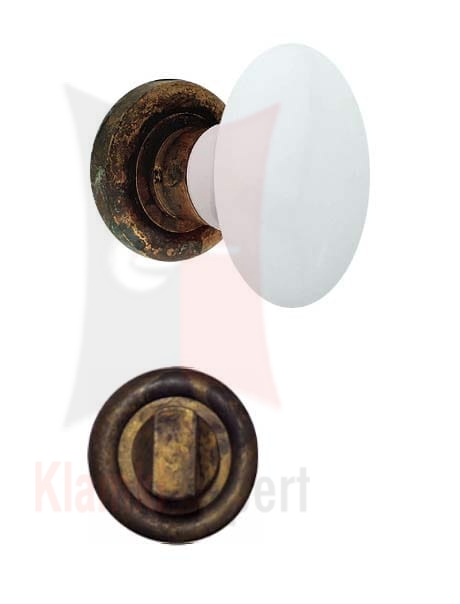 685_AN-WC.jpg