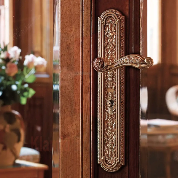 Klamka Jardin szyld długi z otworem na wkladkę, kolor OF stare złoto "francuskie"